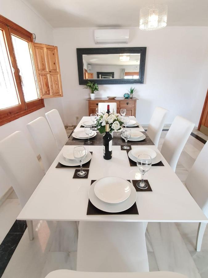 Beautiful 5 Bedroom Villa, Sea Views, Private Pool, Estepona Newly Refurbished Extérieur photo