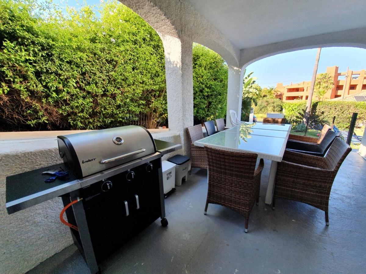 Beautiful 5 Bedroom Villa, Sea Views, Private Pool, Estepona Newly Refurbished Extérieur photo