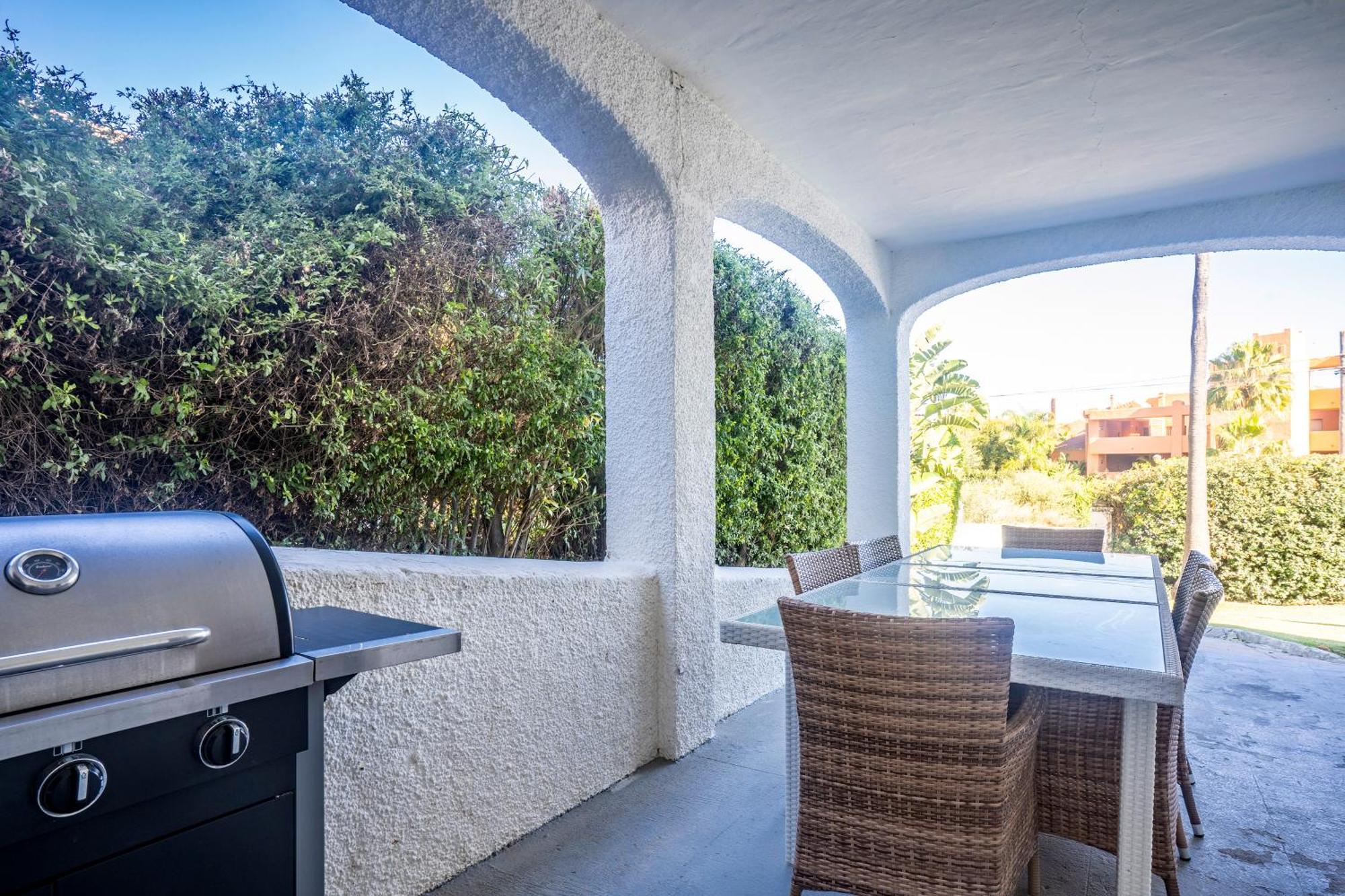 Beautiful 5 Bedroom Villa, Sea Views, Private Pool, Estepona Newly Refurbished Extérieur photo