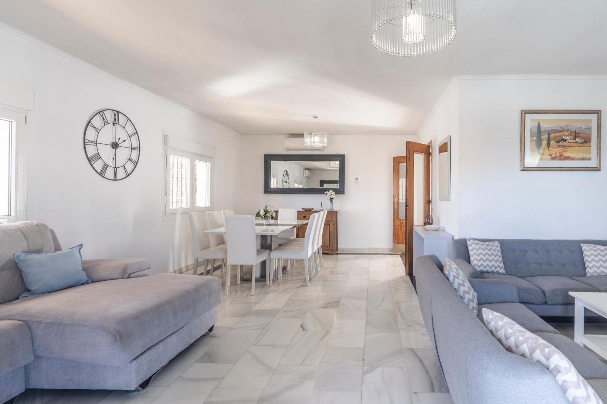 Beautiful 5 Bedroom Villa, Sea Views, Private Pool, Estepona Newly Refurbished Extérieur photo